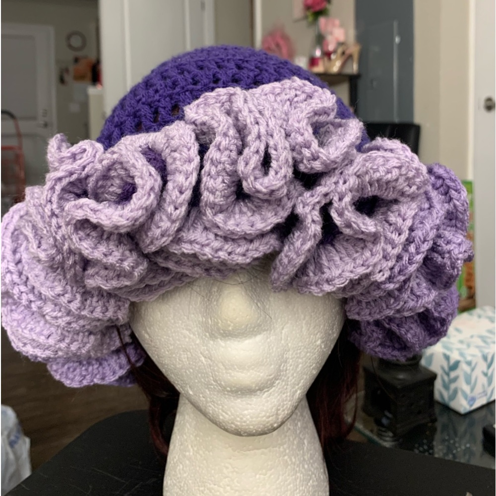 Crochet ruffle hat
